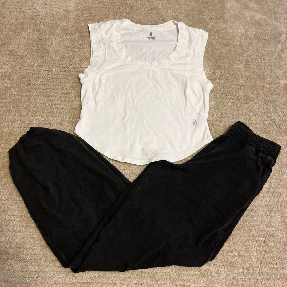 Free People Movement Women's size small lounge set ballon pants and cotton tank